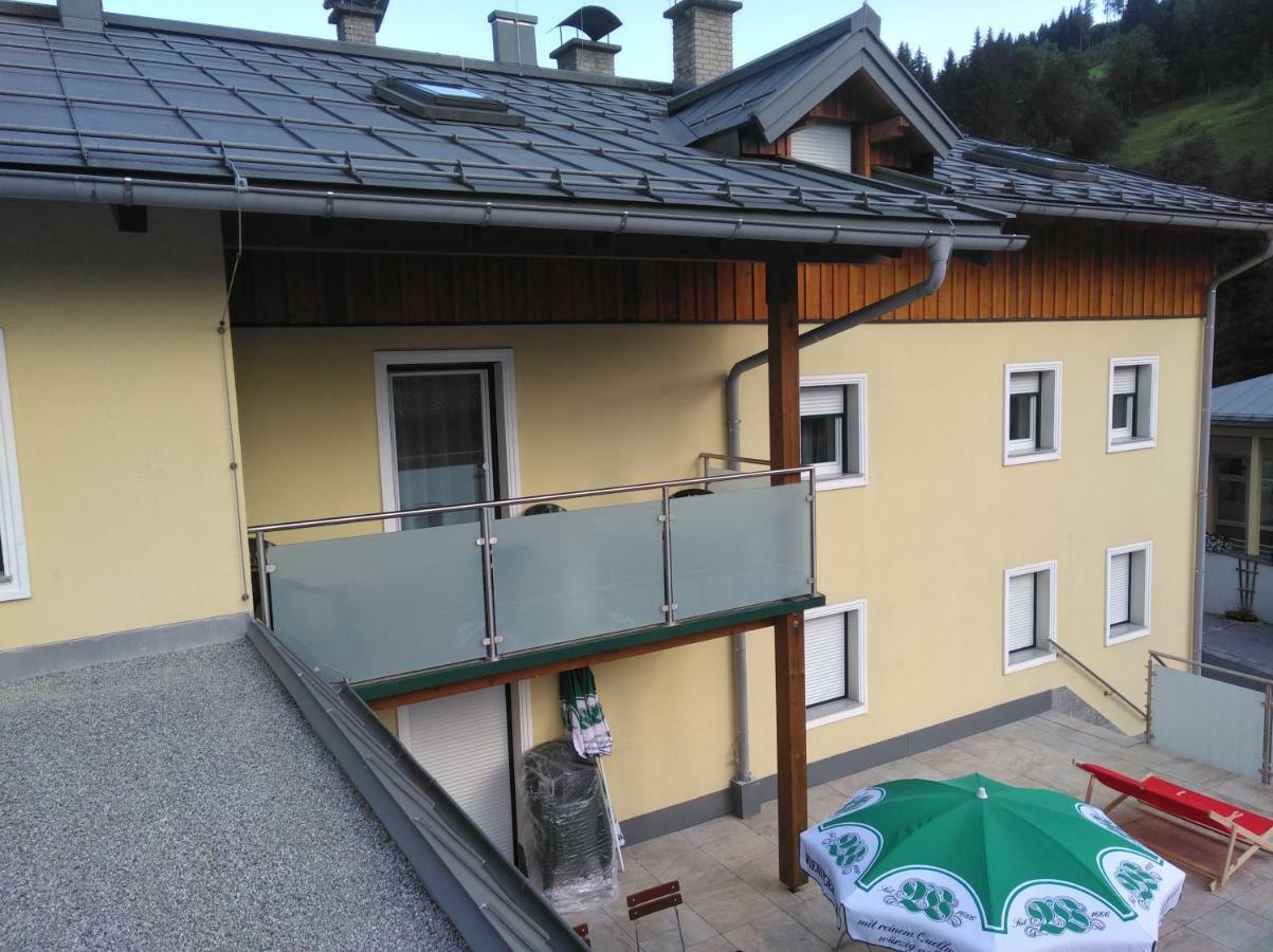 Haus Julia Apartamento Mühlbach am Hochkönig Exterior foto